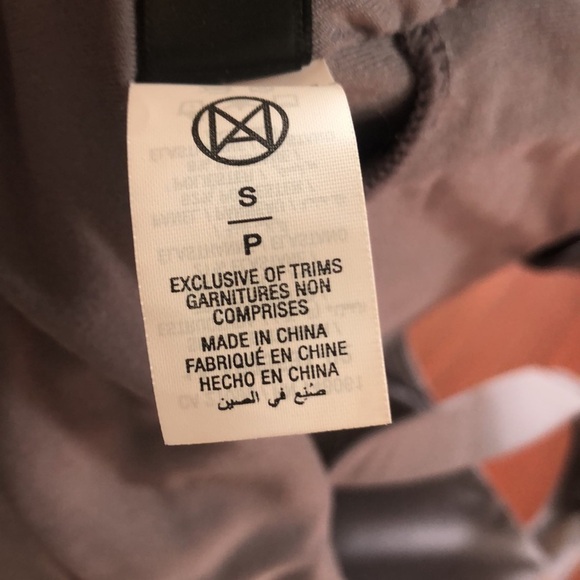 Sports Bra with Removable Padding Size S - Picture 5 of 6